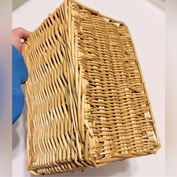 THE BASKET LADY Wicker Picnic Caddy Kitchen Cutlery Napkin Wooden Basket - Picture 5 of 15
